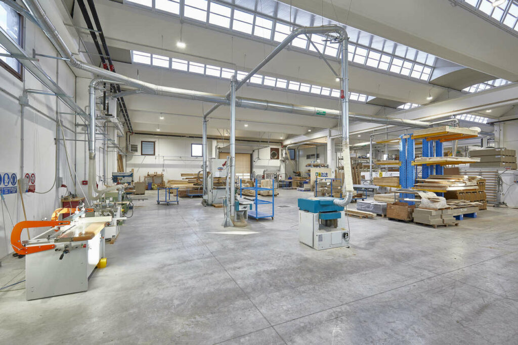 Falegnameria FARO Villanova di Camposampiero - DESIGN E PRODUZIONE IMBOTTITI E SEDIE IN LEGNO SU MISURA