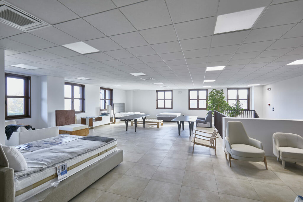 DESIGN E PRODUZIONE IMBOTTITI SEDIE IN LEGNO SU MISURA - VILLANOVA DI CAMPOSAMPIERO