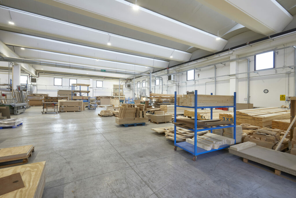 Falegnameria FARO Villanova di Camposampiero - DESIGN E PRODUZIONE IMBOTTITI E SEDIE IN LEGNO SU MISURA